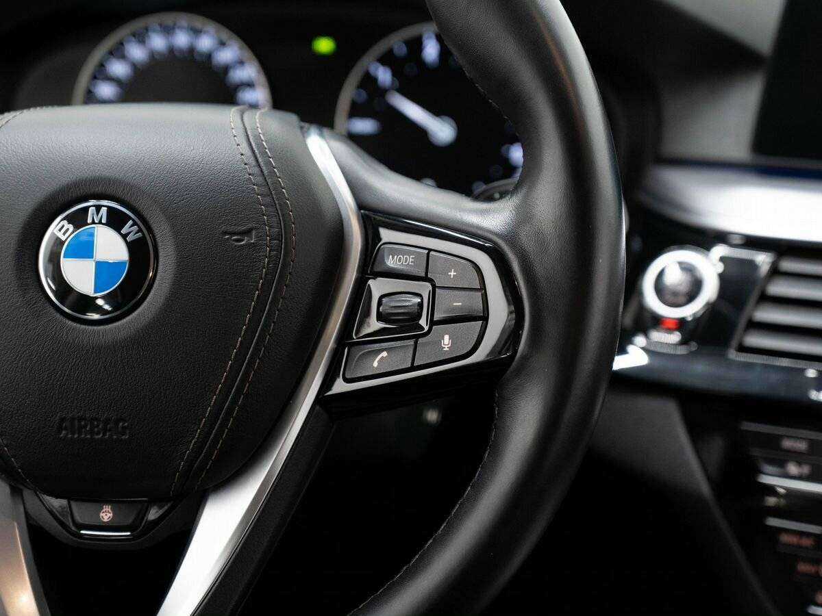 BMW 5 серии с пробегом — 2017 год. Фото: #12