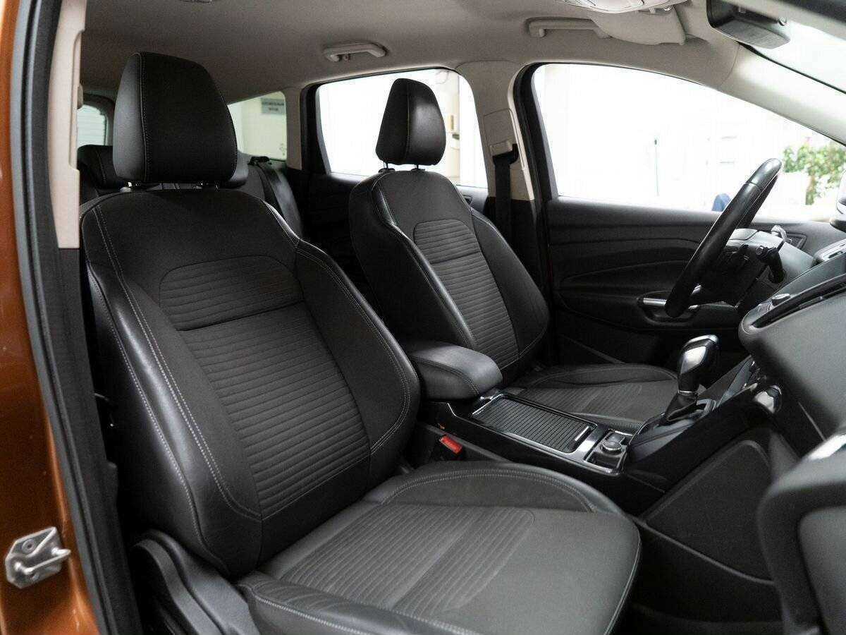 Ford Kuga с пробегом — 2017 год. Фото: #8