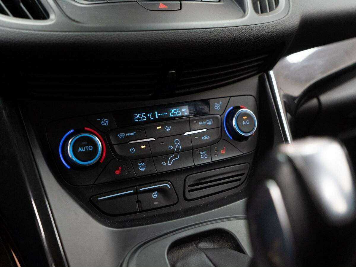 Ford Kuga с пробегом — 2017 год. Фото: #10