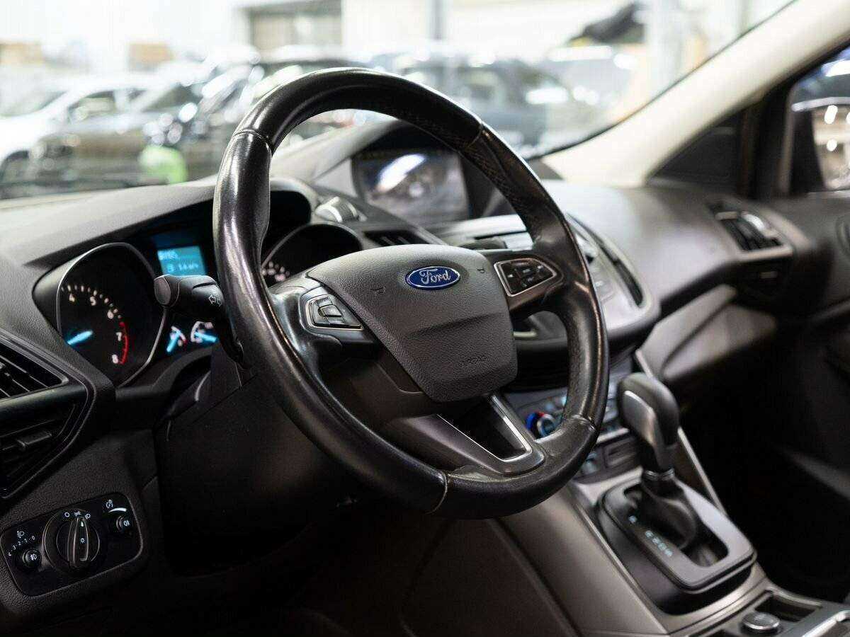 Ford Kuga с пробегом — 2017 год. Фото: #4