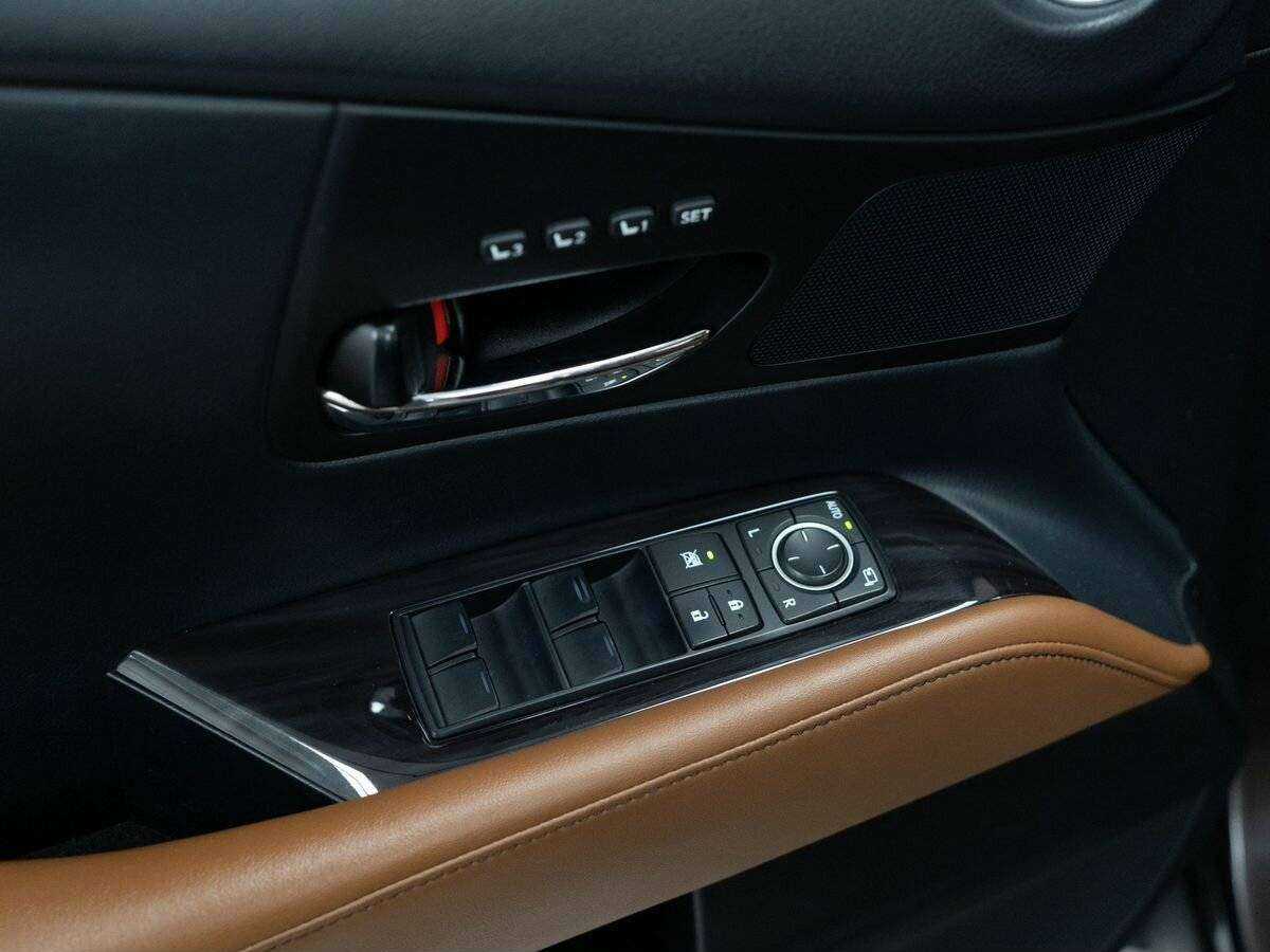 Lexus RX с пробегом — 2013 год. Фото: #14