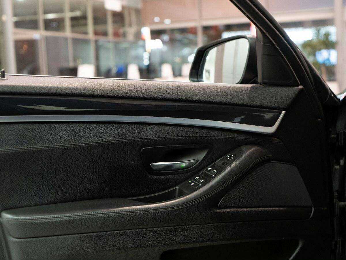 BMW 5 серии с пробегом — 2012 год. Фото: #16