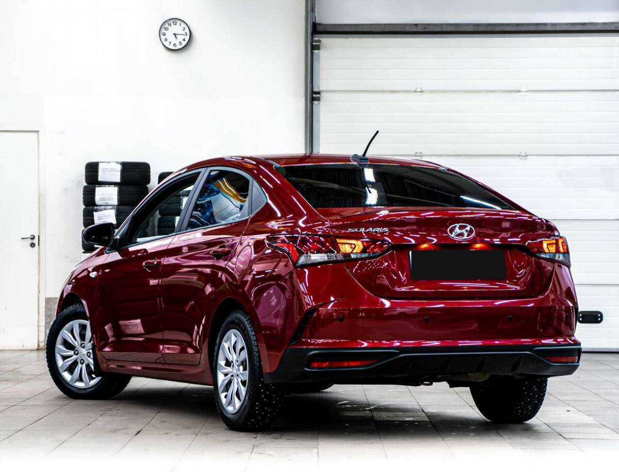 Hyundai Solaris с пробегом — 2021 год. Фото: #3