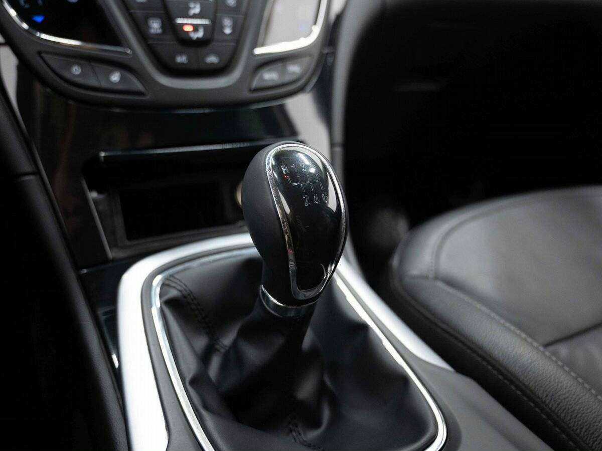 Opel Insignia с пробегом — 2013 год. Фото: #24