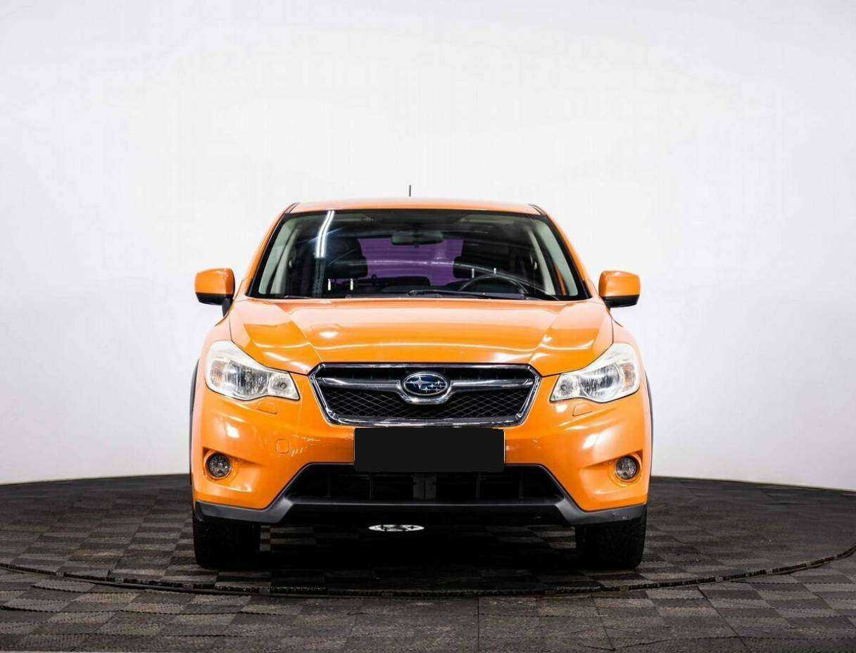 Subaru XV с пробегом — 2012 год. Фото: #1