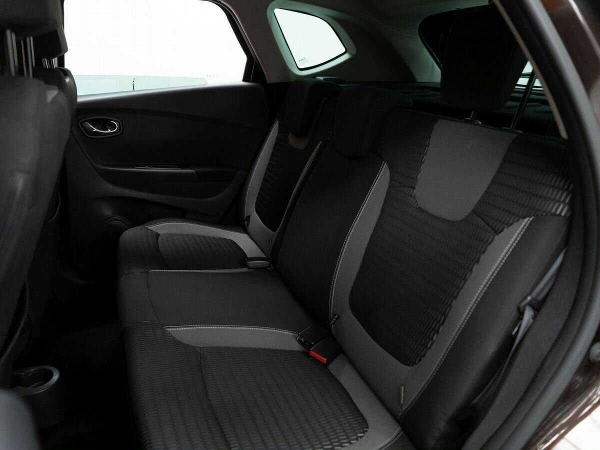Renault Kaptur с пробегом — 2017 год. Фото: #6