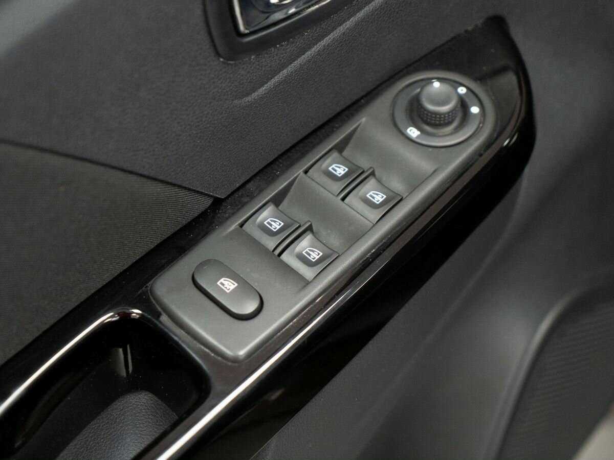 Renault Kaptur с пробегом — 2017 год. Фото: #12