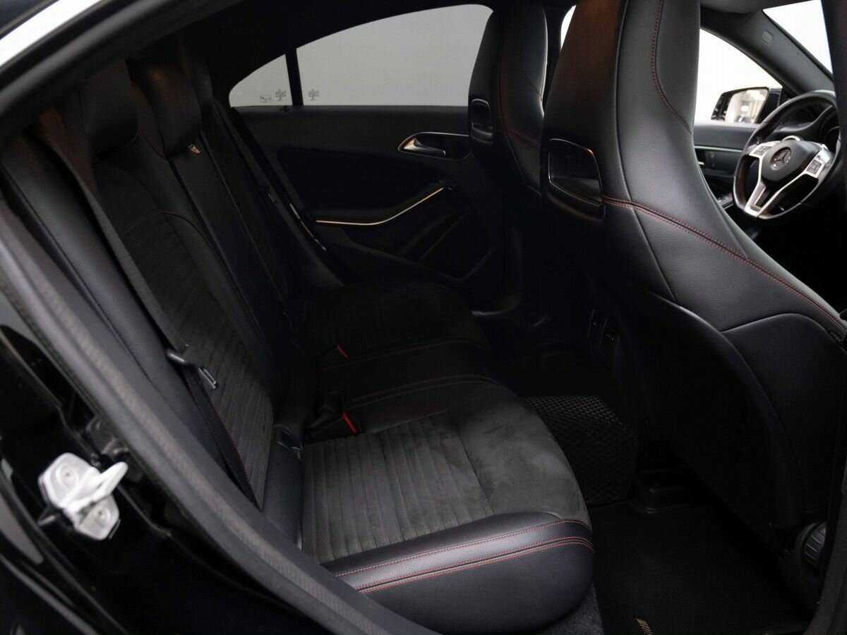 Mercedes-Benz CLA с пробегом — 2013 год. Фото: #10