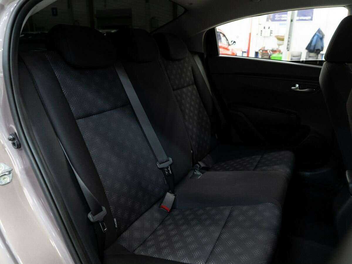 Kia Rio с пробегом — 2018 год. Фото: #7