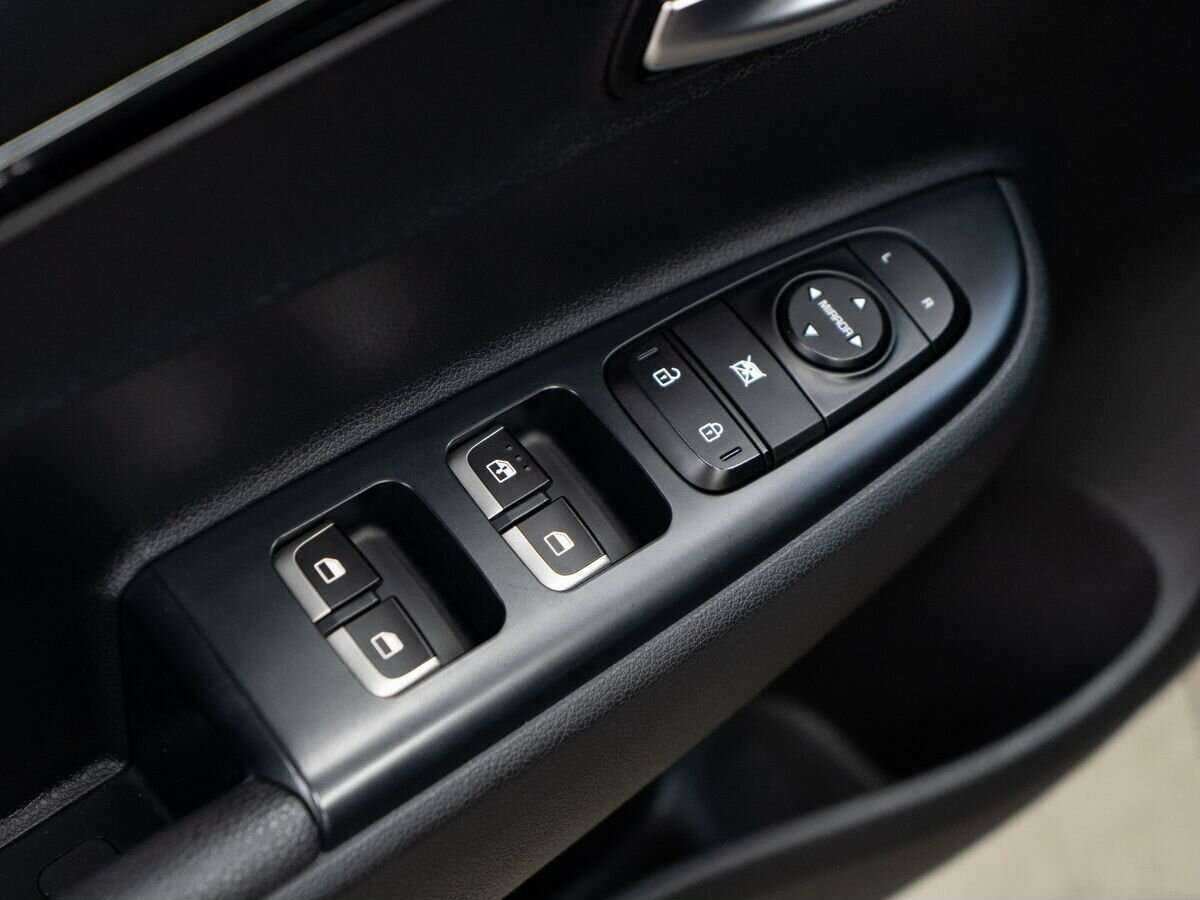 Kia Rio с пробегом — 2018 год. Фото: #13