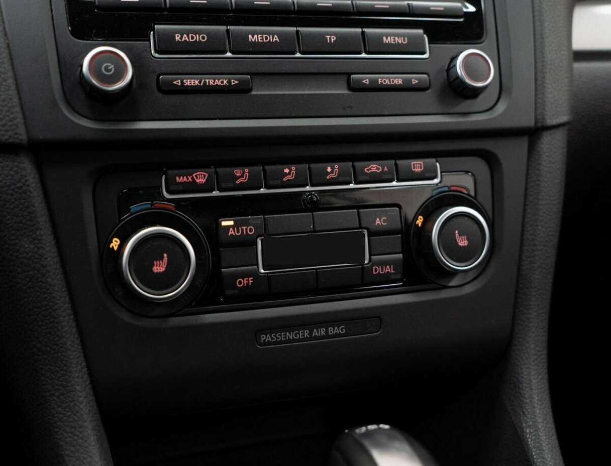 Volkswagen Golf с пробегом — 2012 год. Фото: #12