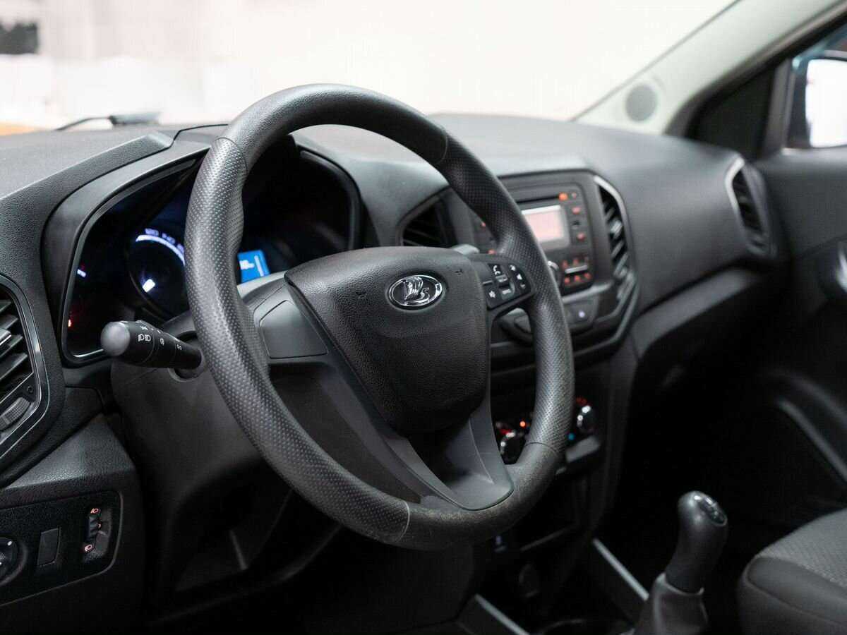 Lada (ВАЗ) XRAY с пробегом — 2017 год. Фото: #4