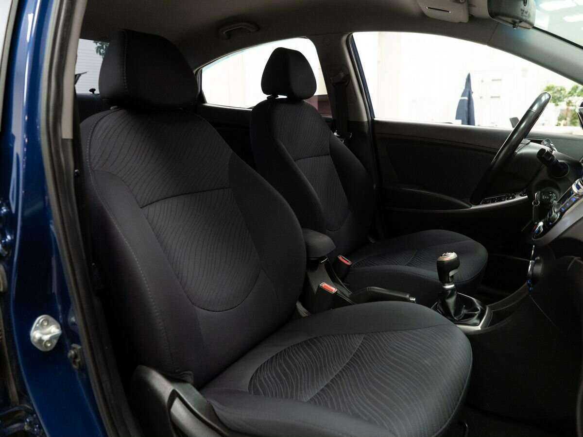 Hyundai Solaris с пробегом — 2015 год. Фото: #8