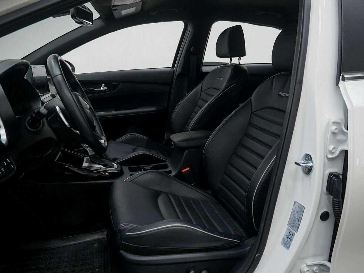 Kia Cerato с пробегом — 2022 год. Фото: #11