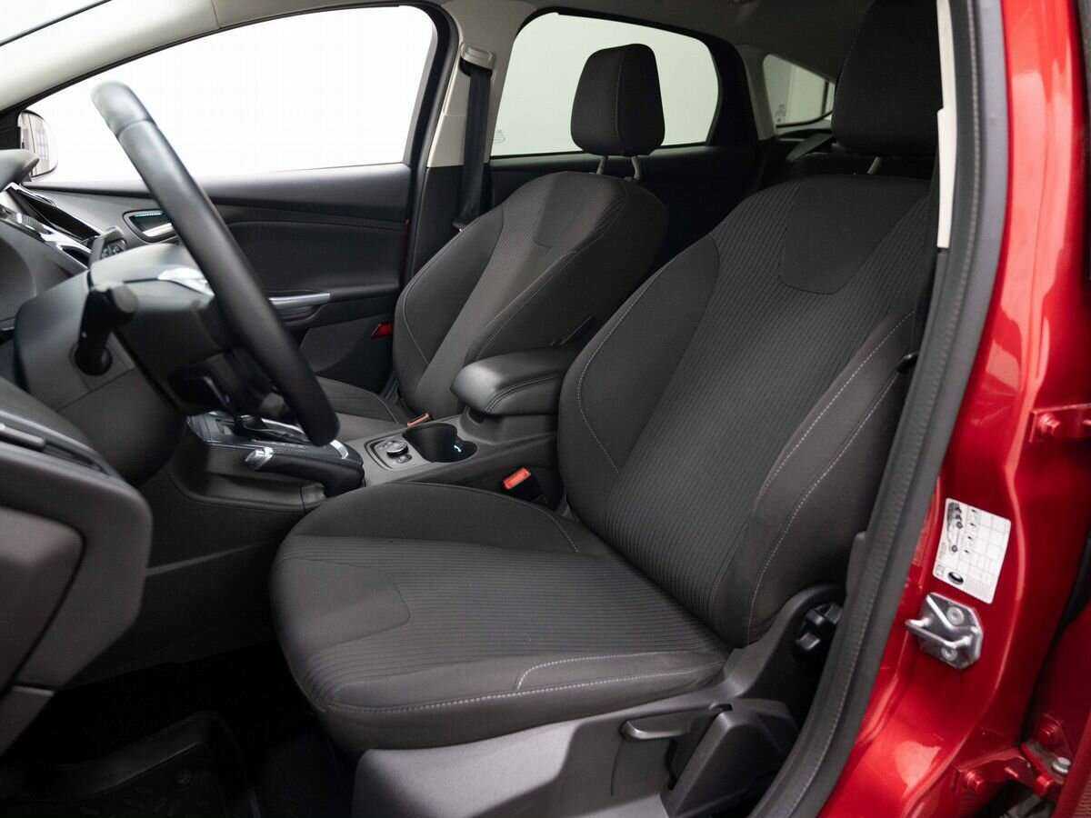 Ford Focus с пробегом — 2014 год. Фото: #7