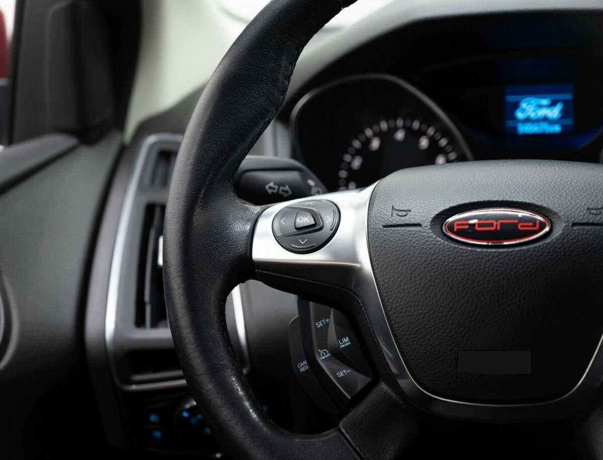 Ford Focus с пробегом — 2014 год. Фото: #14