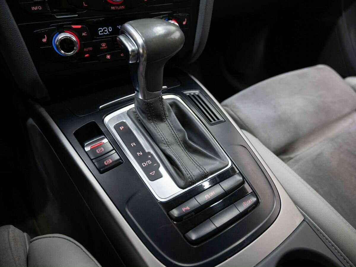 Audi A4 с пробегом — 2012 год. Фото: #14