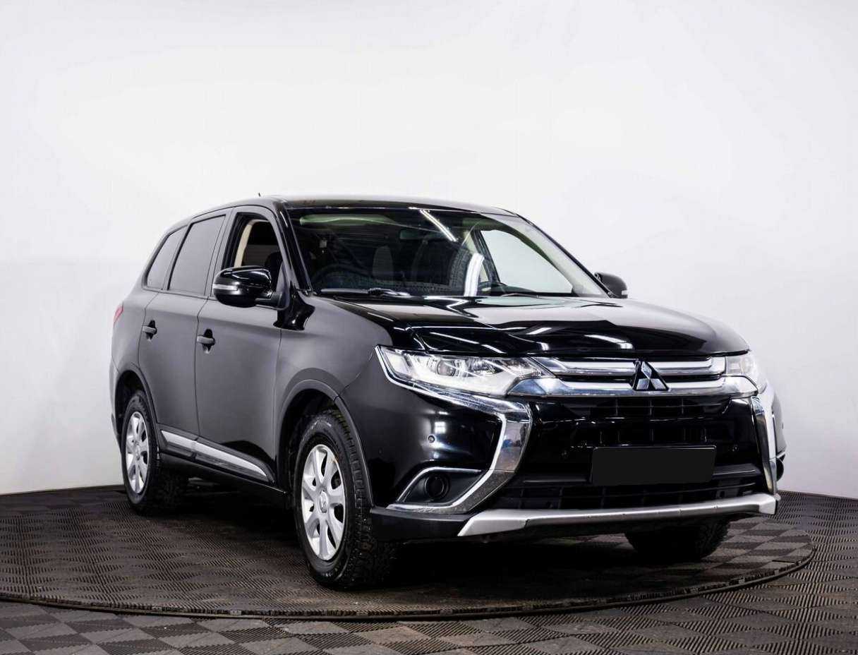 Mitsubishi Outlander с пробегом — 2016 год. Фото: #2