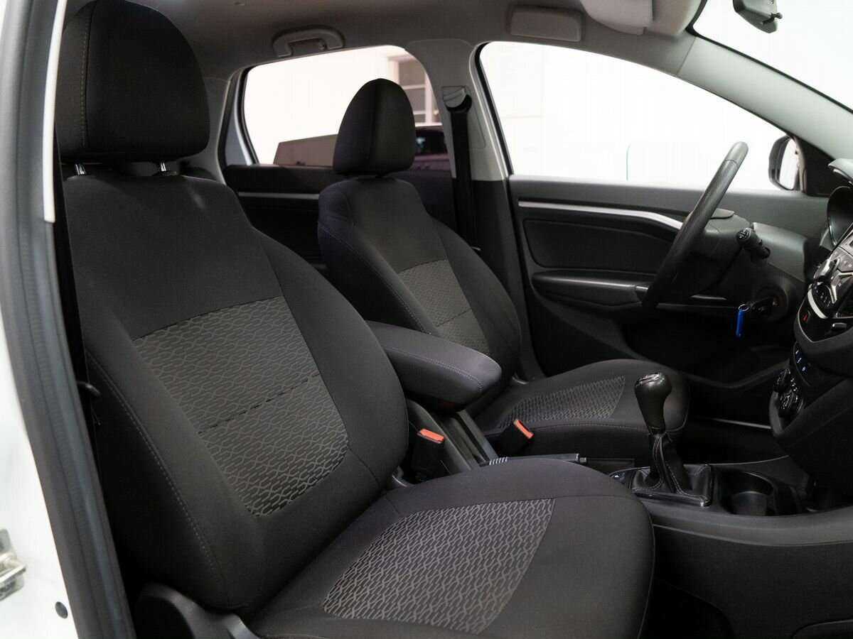 Lada (ВАЗ) Vesta с пробегом — 2019 год. Фото: #9