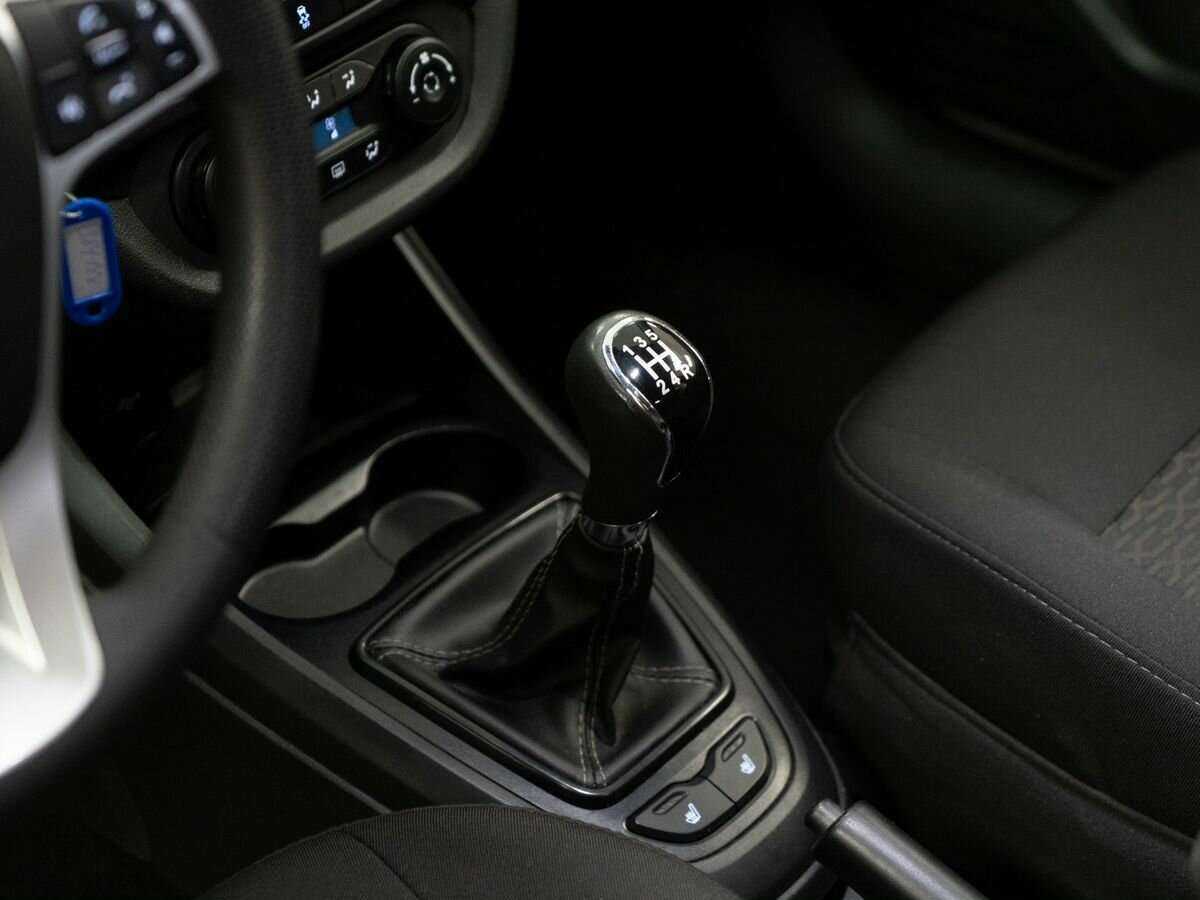 Lada (ВАЗ) Vesta с пробегом — 2019 год. Фото: #11