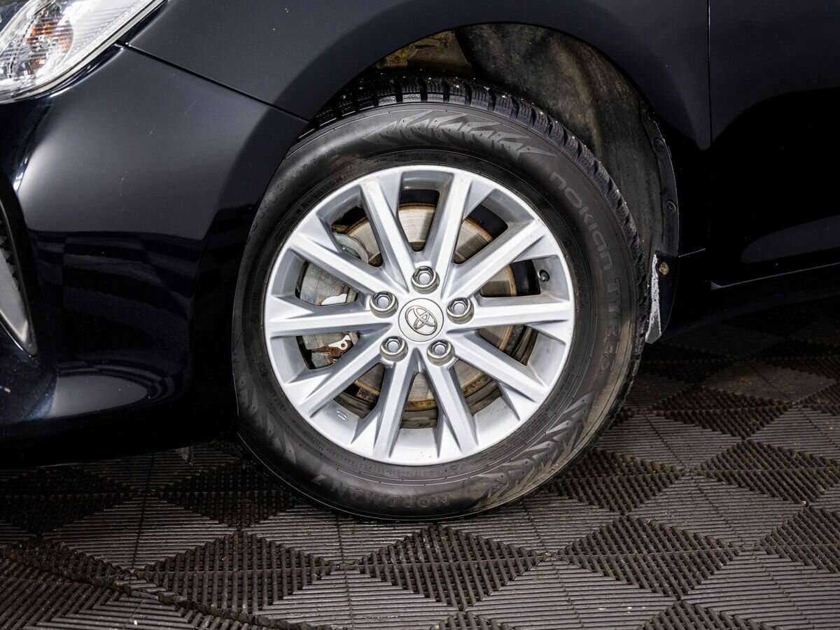 Toyota Camry с пробегом — 2018 год. Фото: #8