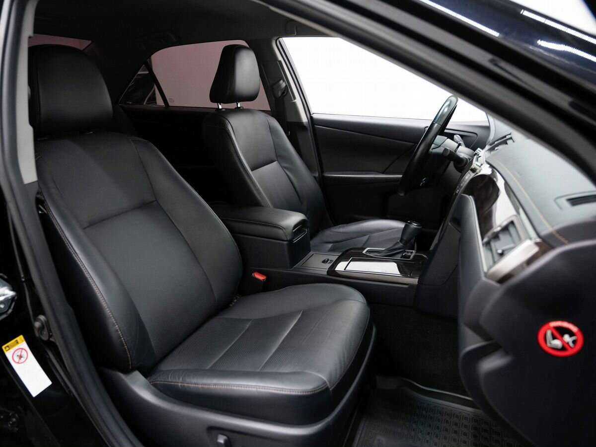 Toyota Camry с пробегом — 2018 год. Фото: #14