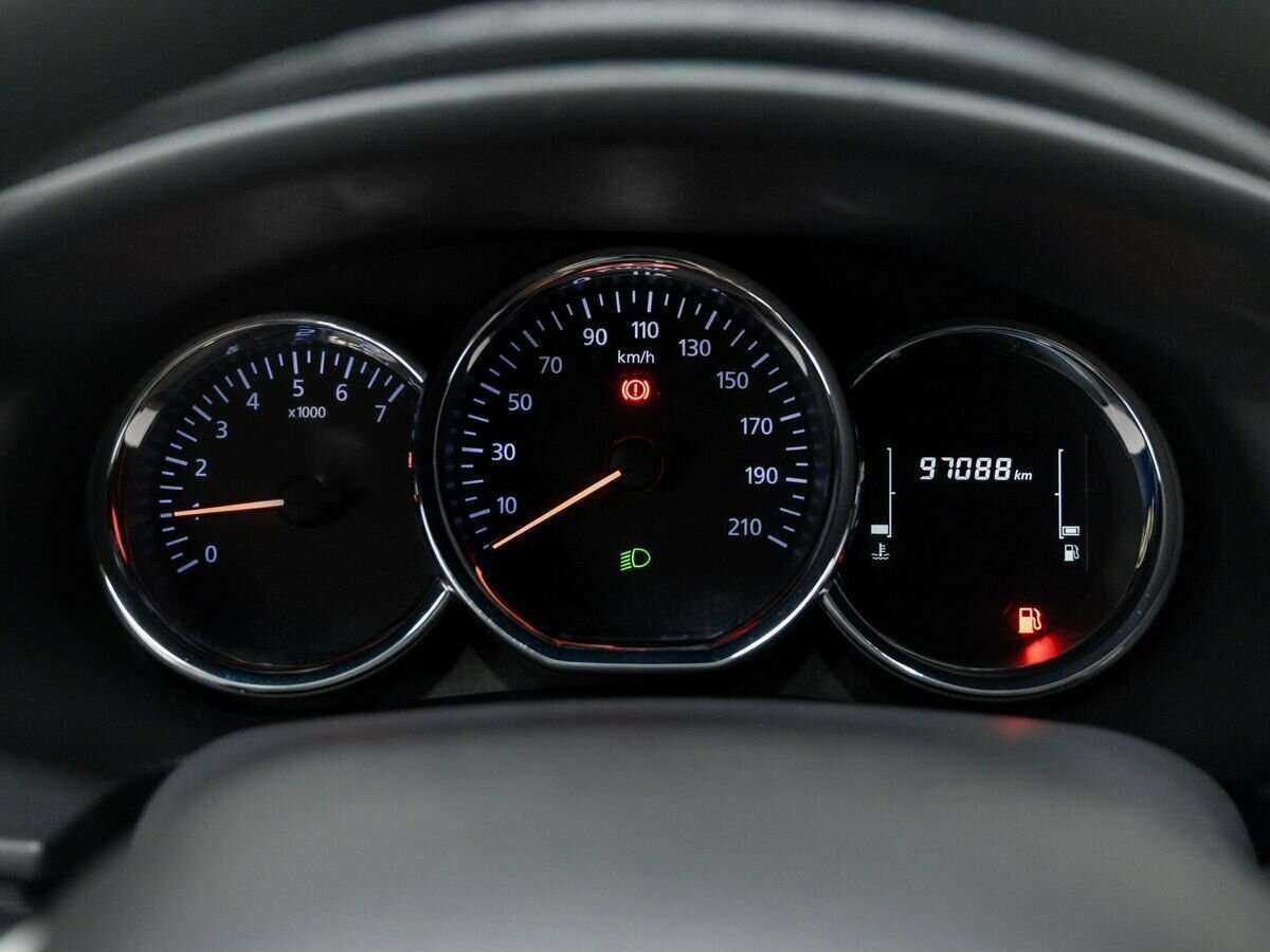 Renault Logan с пробегом — 2020 год. Фото: #18