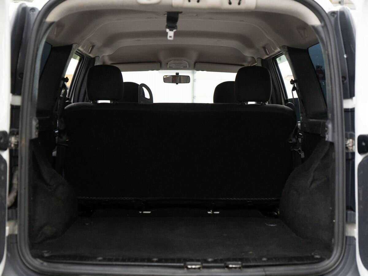 Lada (ВАЗ) Largus с пробегом — 2019 год. Фото: #7