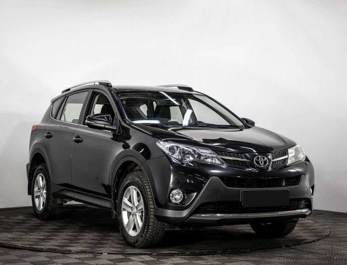 Toyota RAV4 с пробегом — 2014 год. Фото: #2