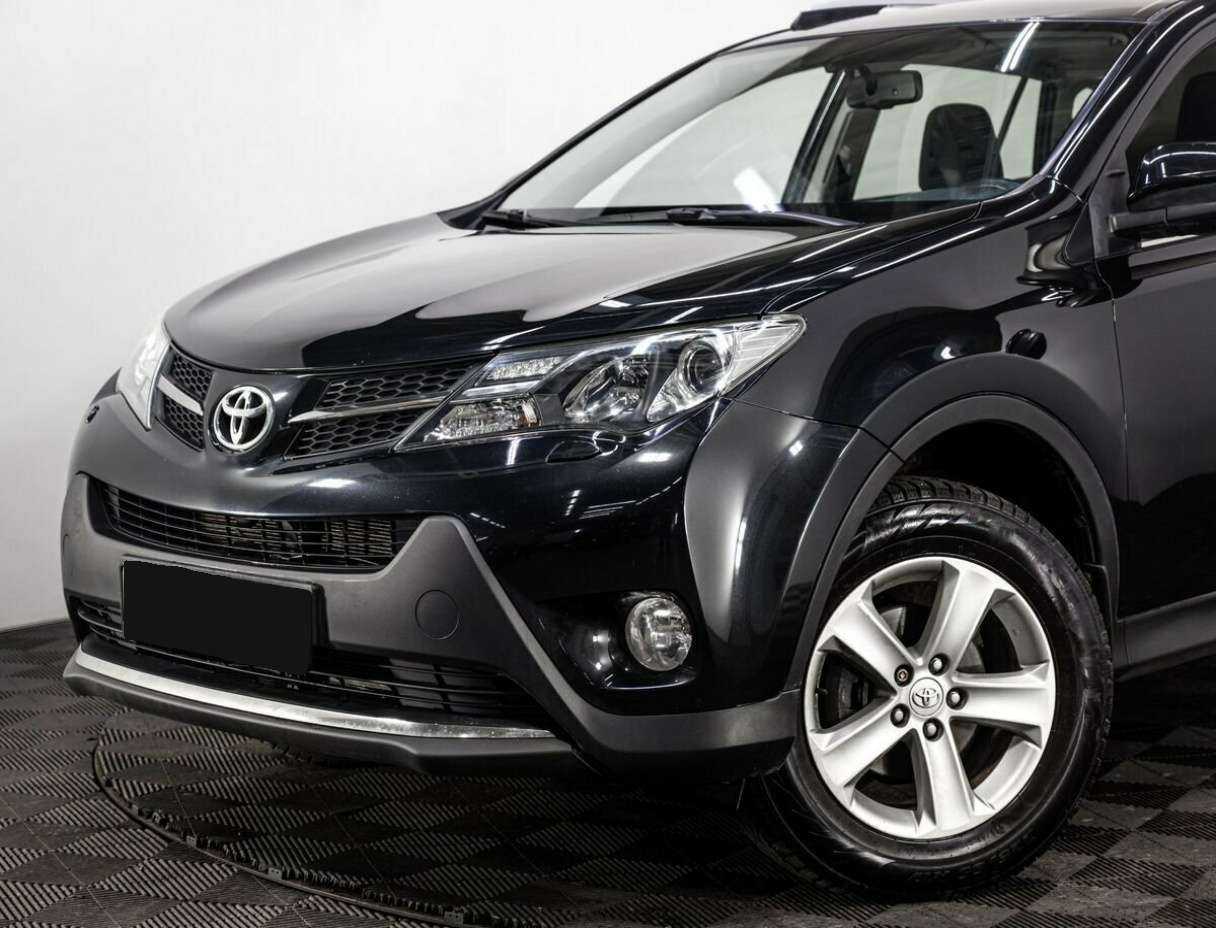 Toyota RAV4 с пробегом — 2014 год. Фото: #6