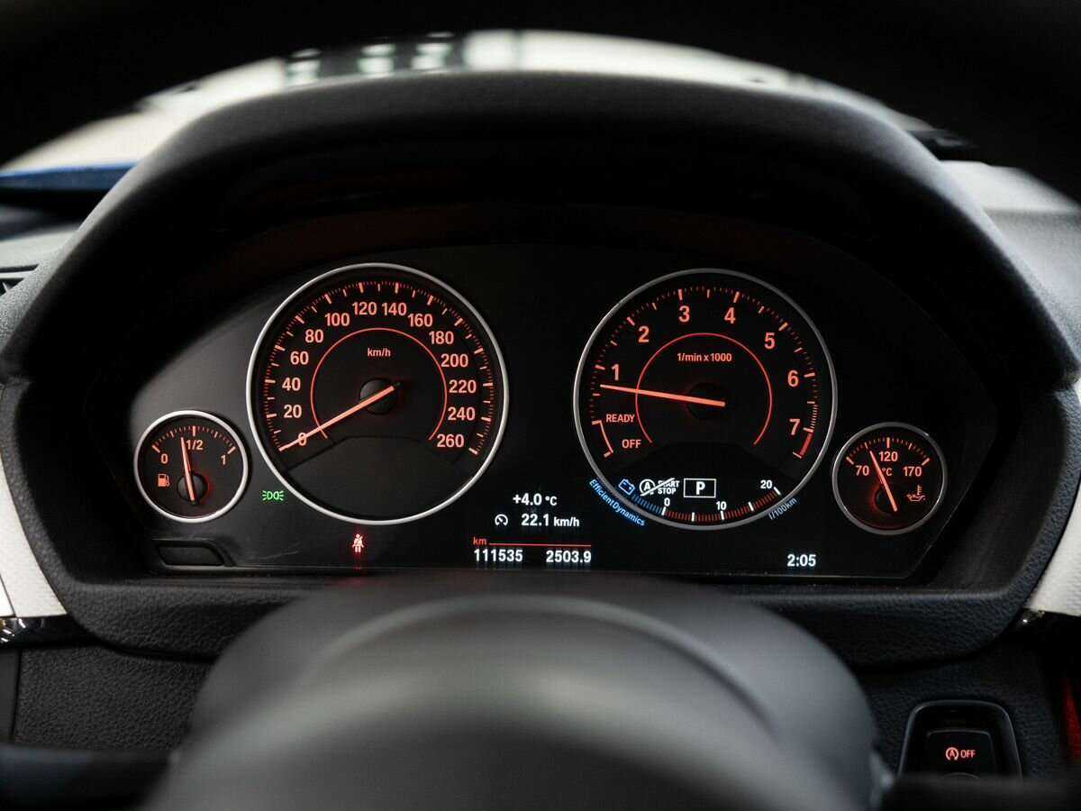 BMW 3 серии с пробегом — 2016 год. Фото: #9