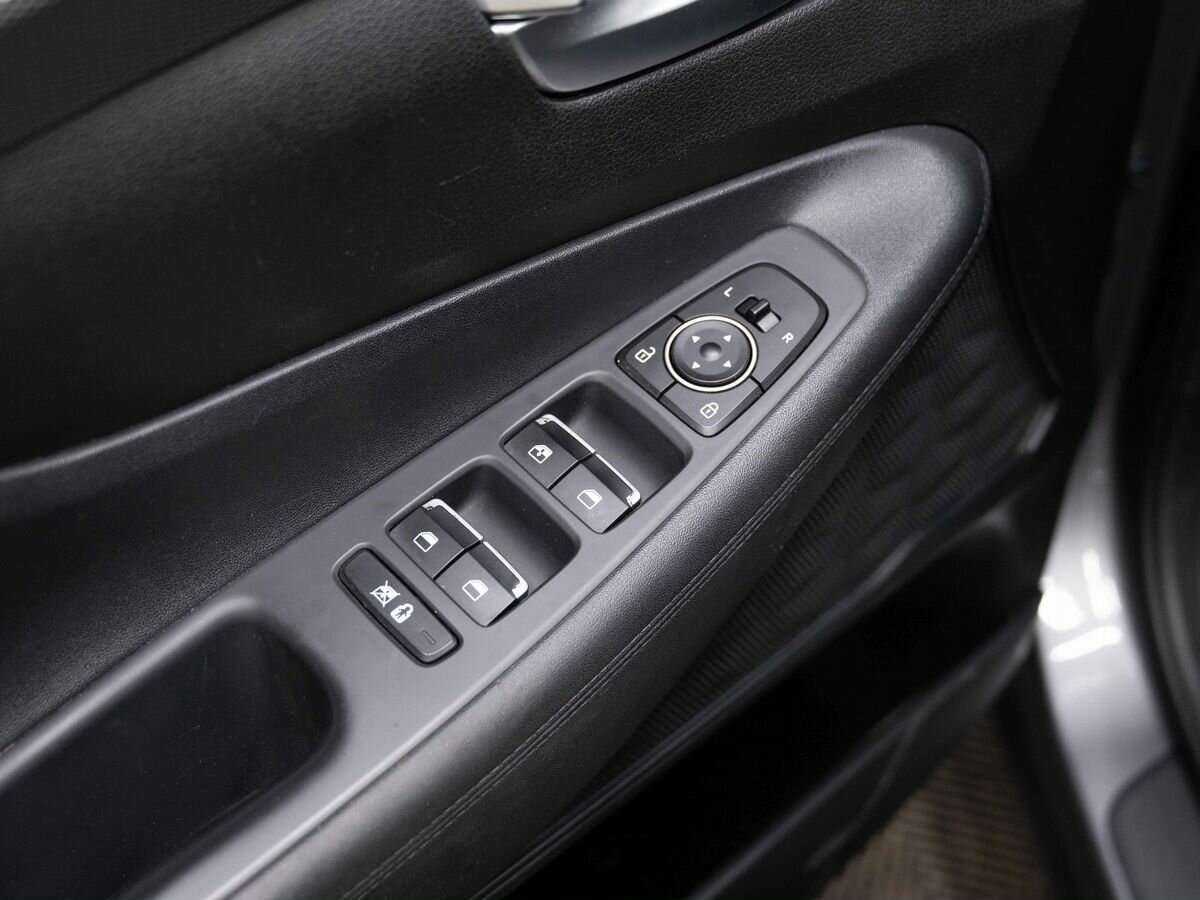 Hyundai Santa Fe с пробегом — 2019 год. Фото: #15