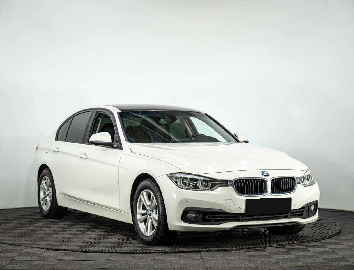 BMW 3 серии с пробегом — 2016 год. Фото: #2