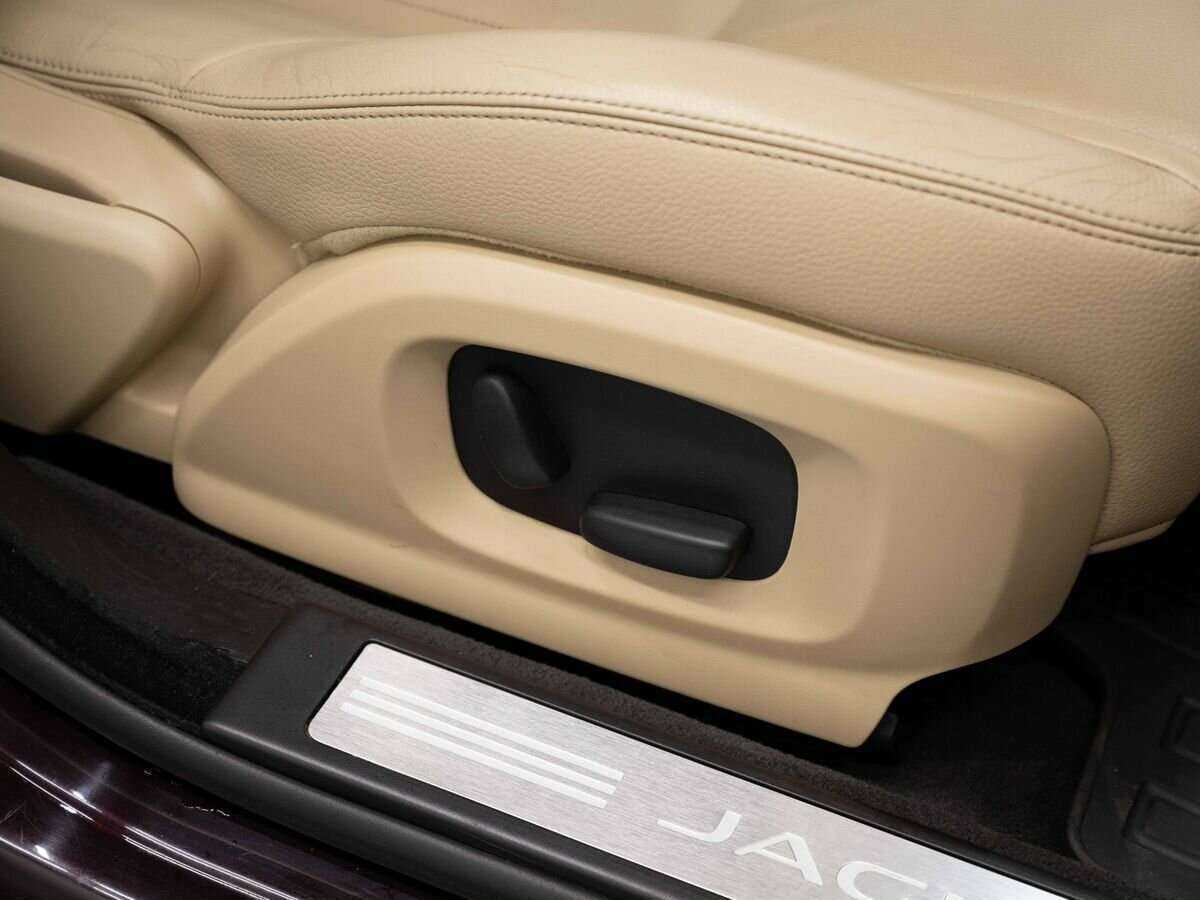 Jaguar XF с пробегом — 2013 год. Фото: #15