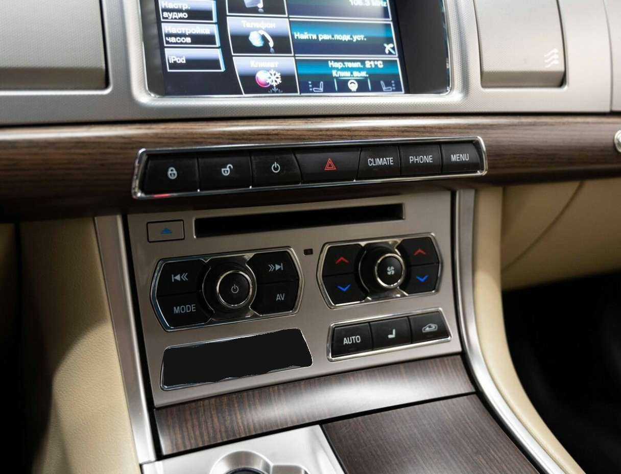 Jaguar XF с пробегом — 2013 год. Фото: #24