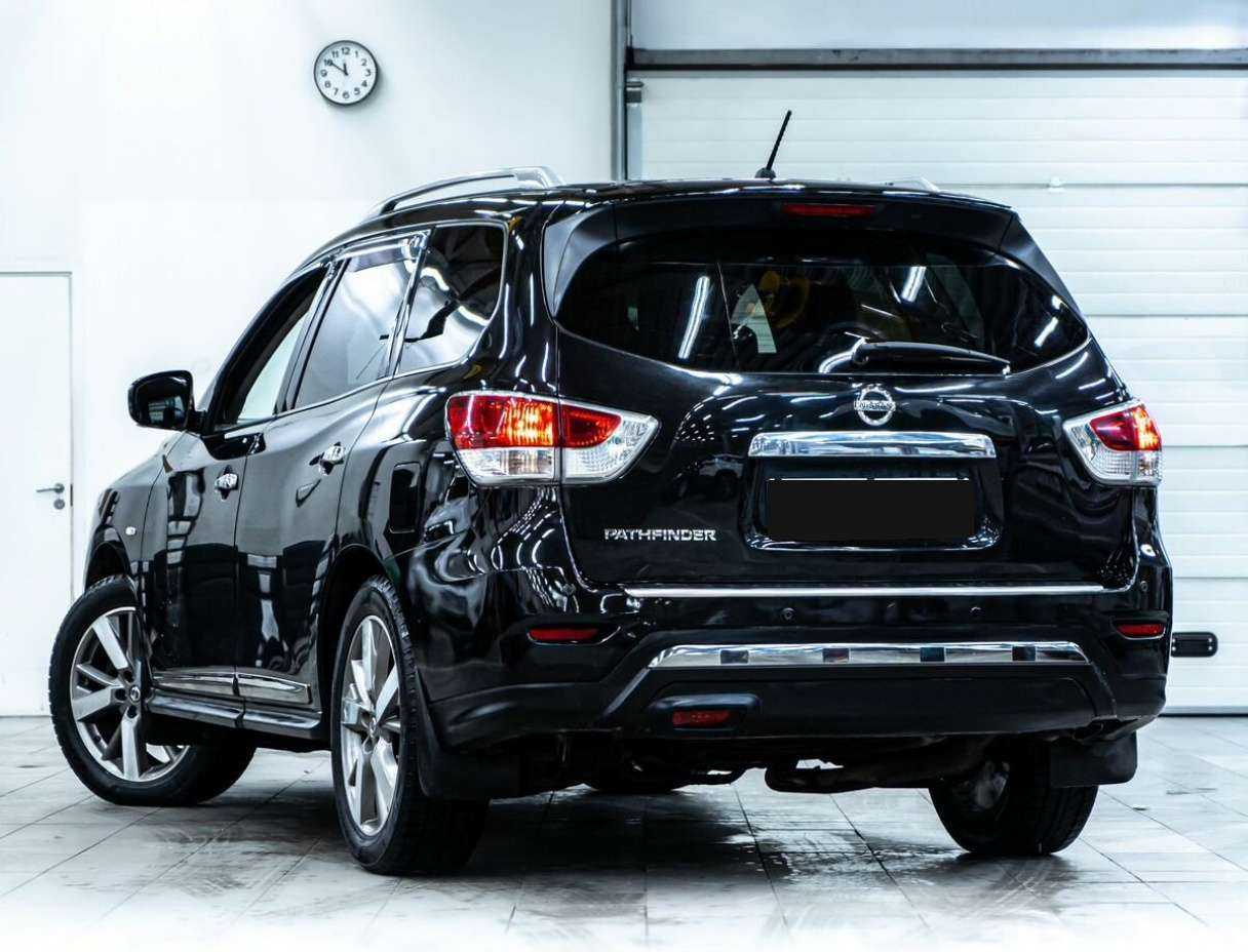 Nissan Pathfinder с пробегом — 2015 год. Фото: #3