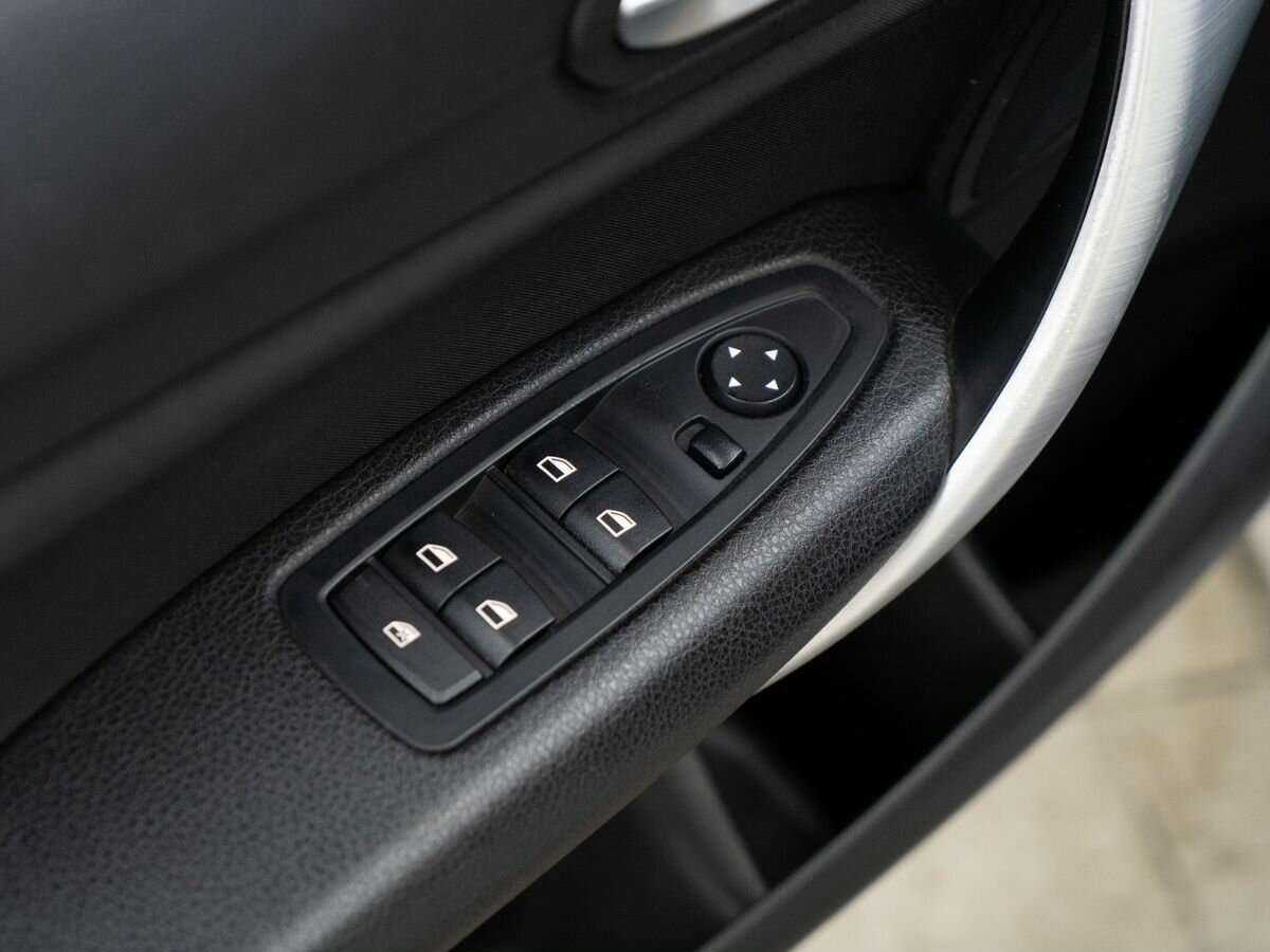 BMW 1 серии с пробегом — 2014 год. Фото: #13