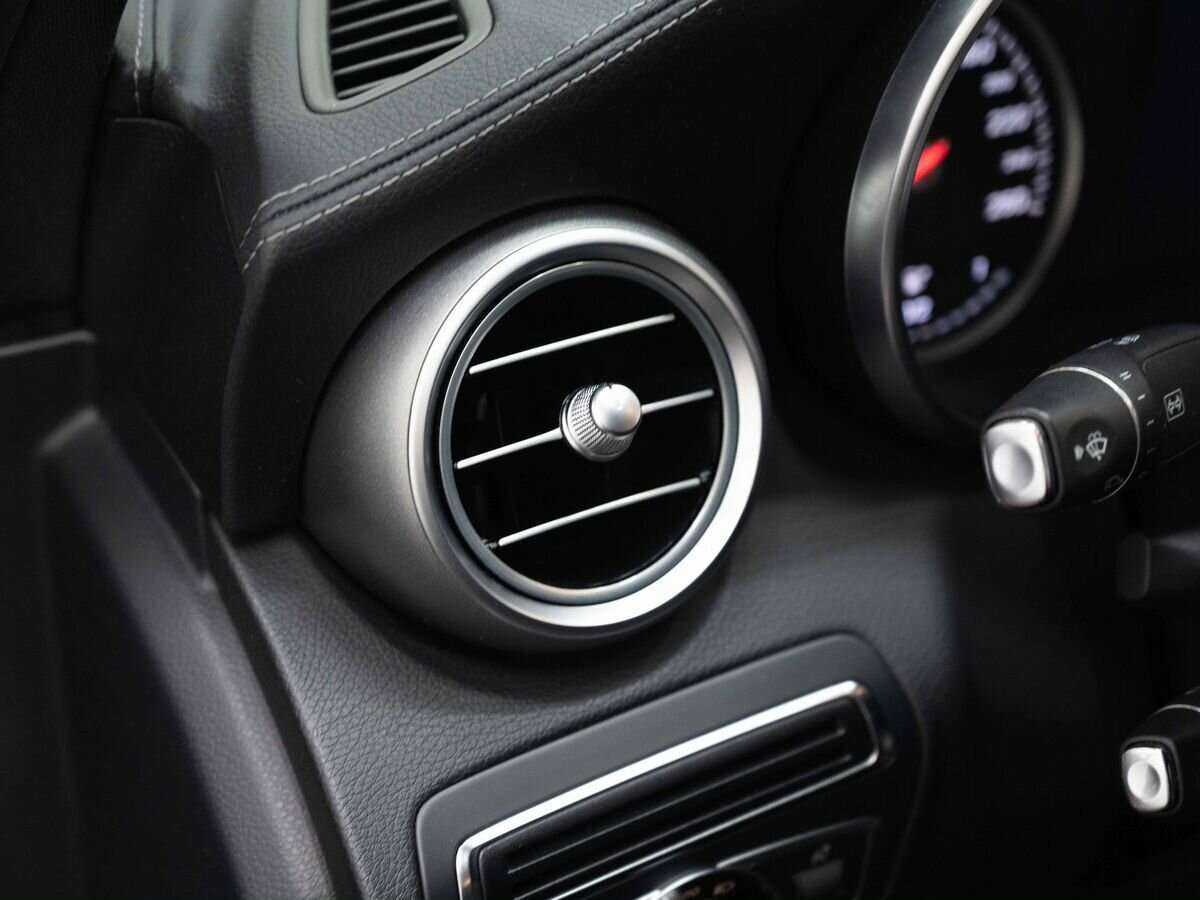 Mercedes-Benz C-Класс с пробегом — 2015 год. Фото: #19