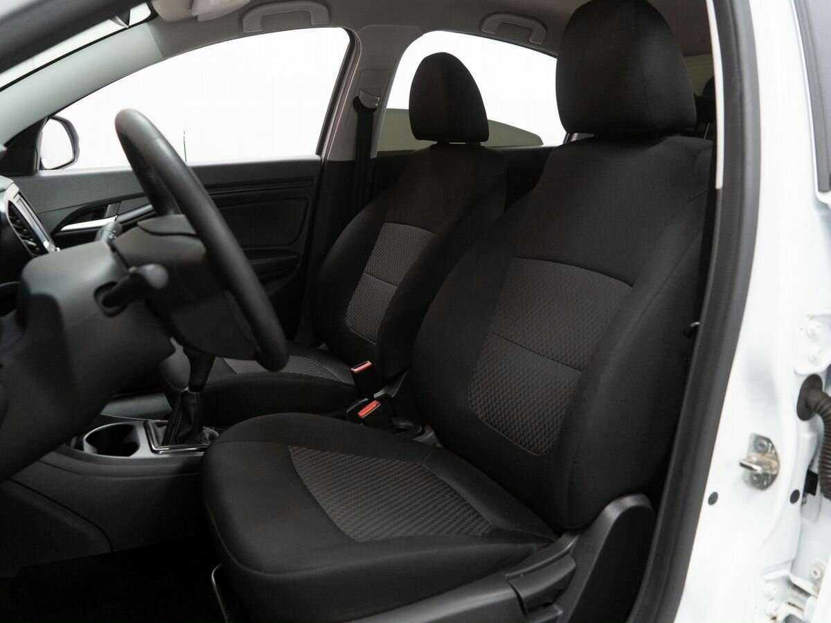 Lada (ВАЗ) Vesta с пробегом — 2021 год. Фото: #5