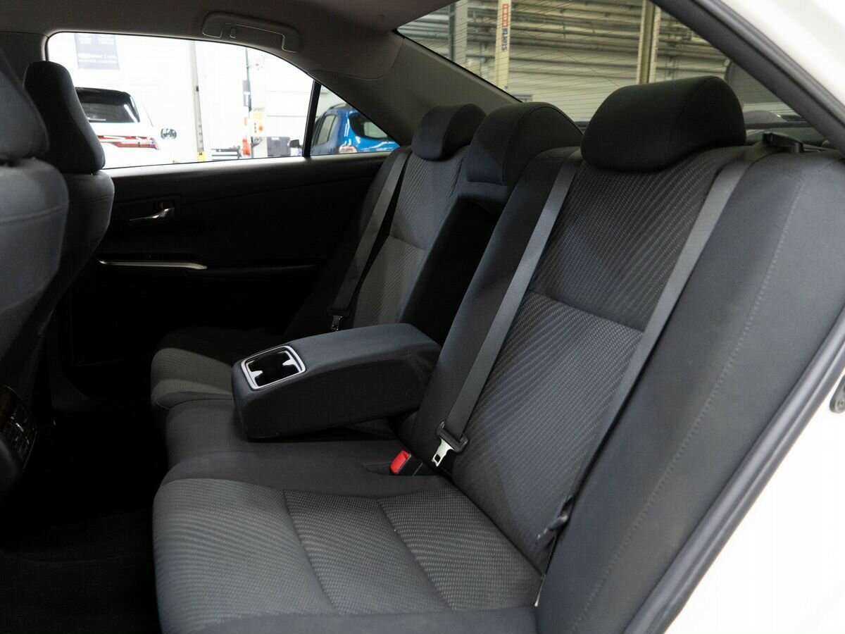 Toyota Camry с пробегом — 2016 год. Фото: #6