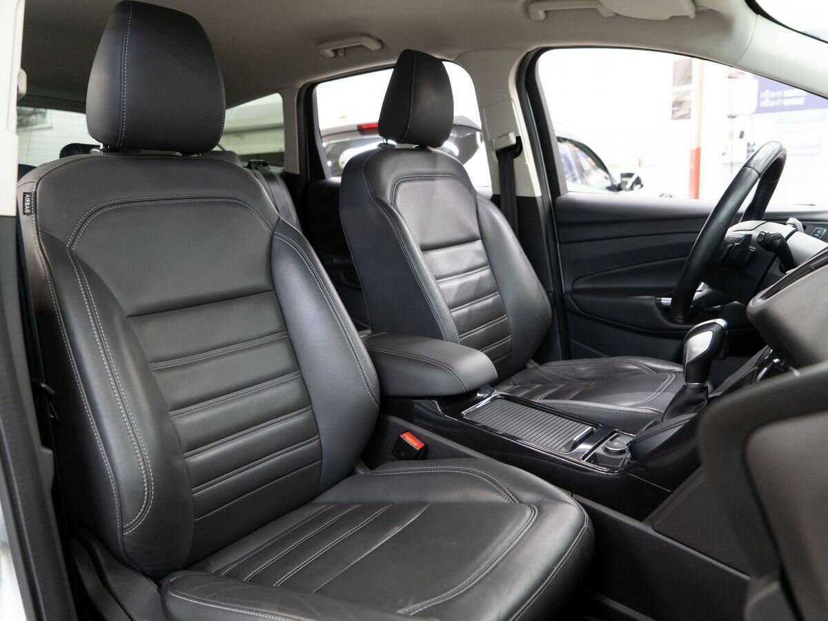 Ford Kuga с пробегом — 2017 год. Фото: #9