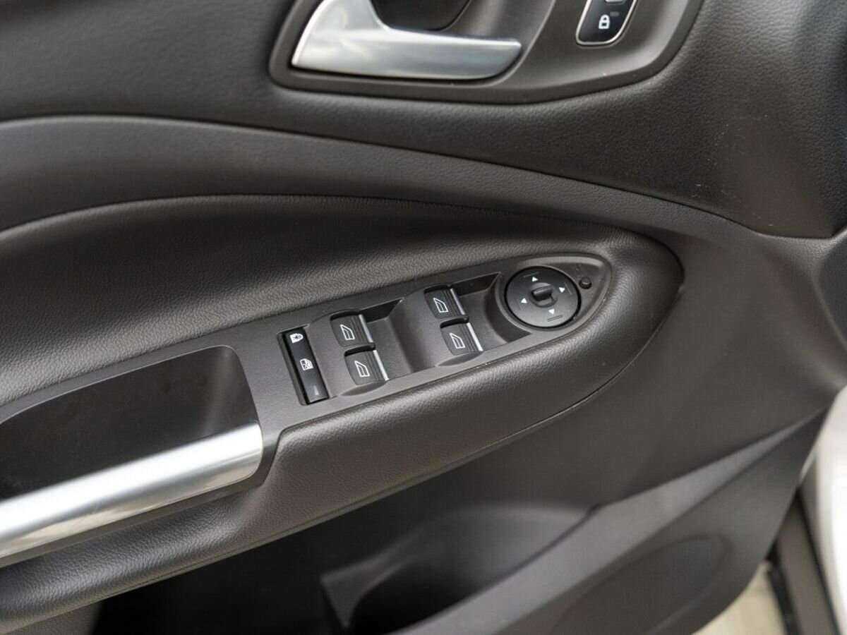 Ford Kuga с пробегом — 2017 год. Фото: #14