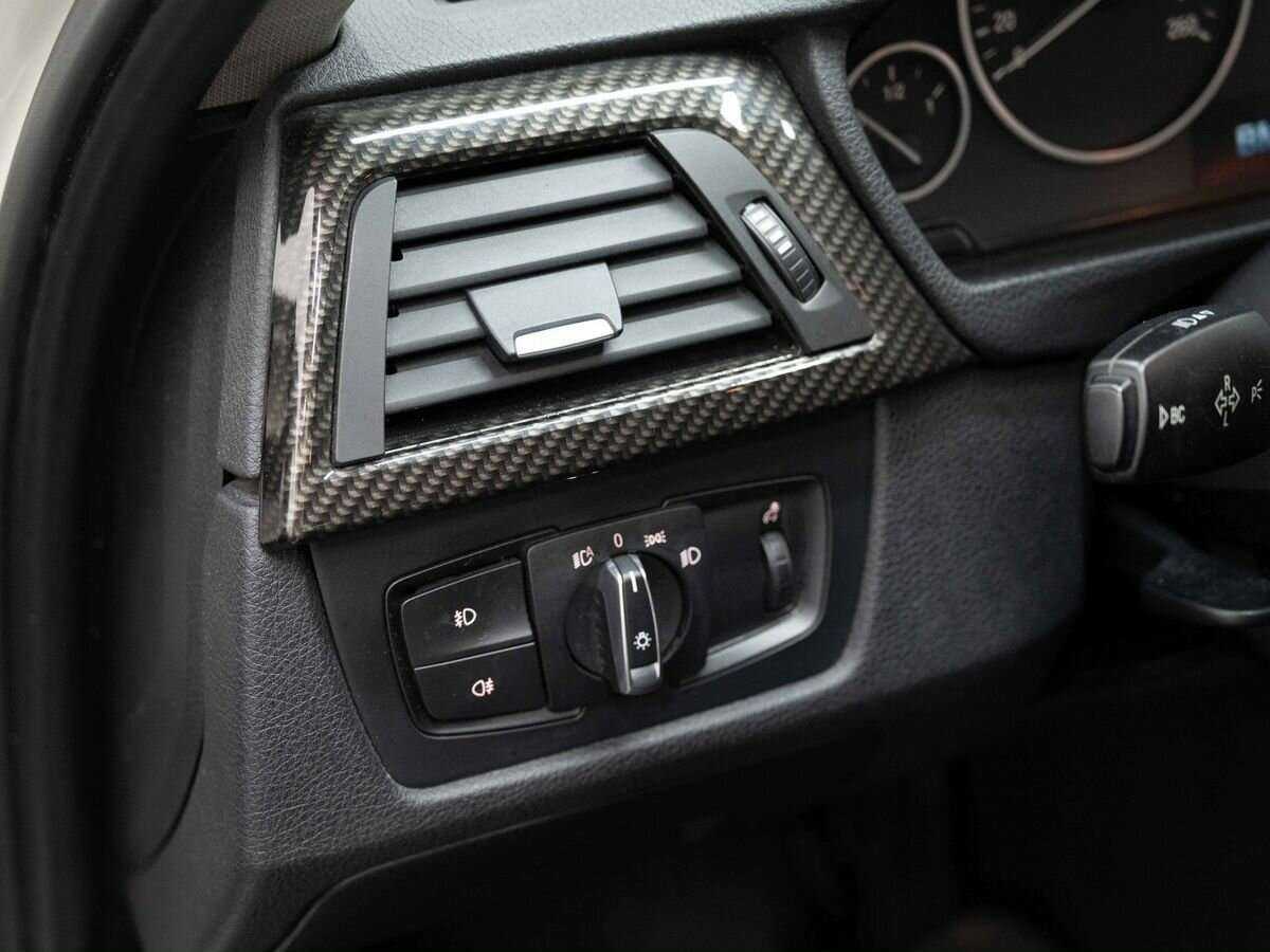 BMW 3 серии с пробегом — 2014 год. Фото: #17