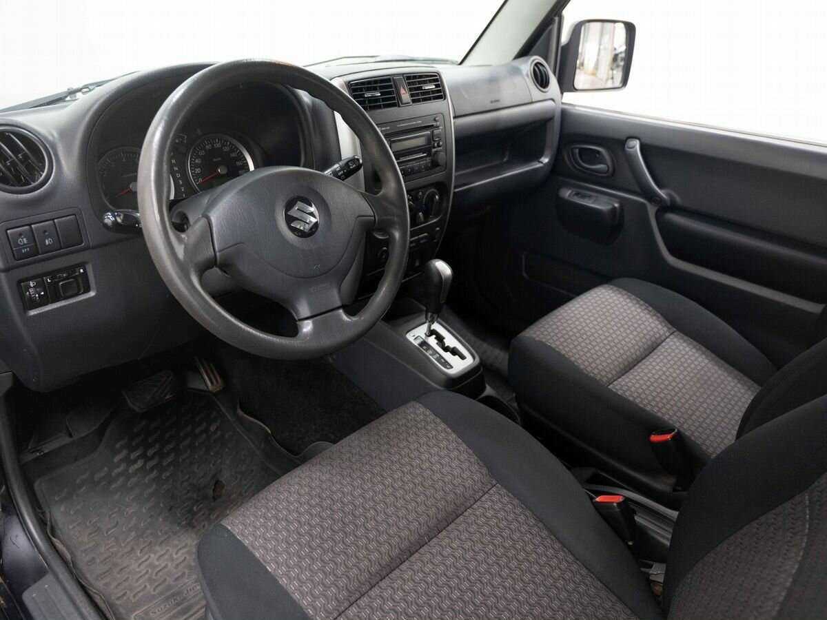 Suzuki Jimny с пробегом — 2012 год. Фото: #6