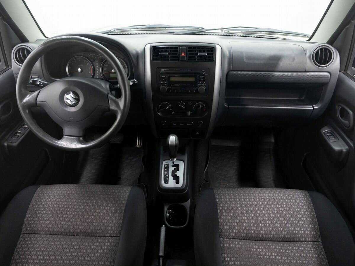 Suzuki Jimny с пробегом — 2012 год. Фото: #11