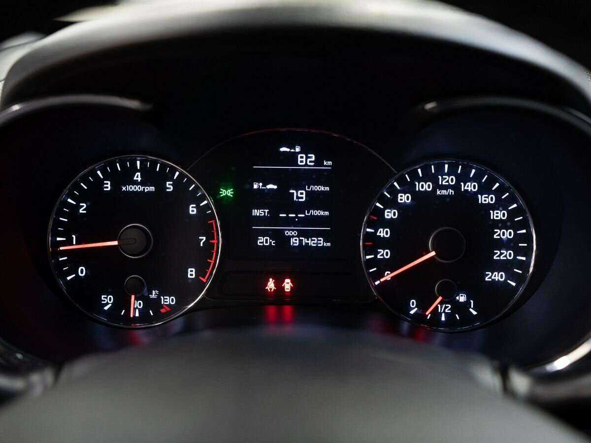 Kia Cerato с пробегом — 2017 год. Фото: #9