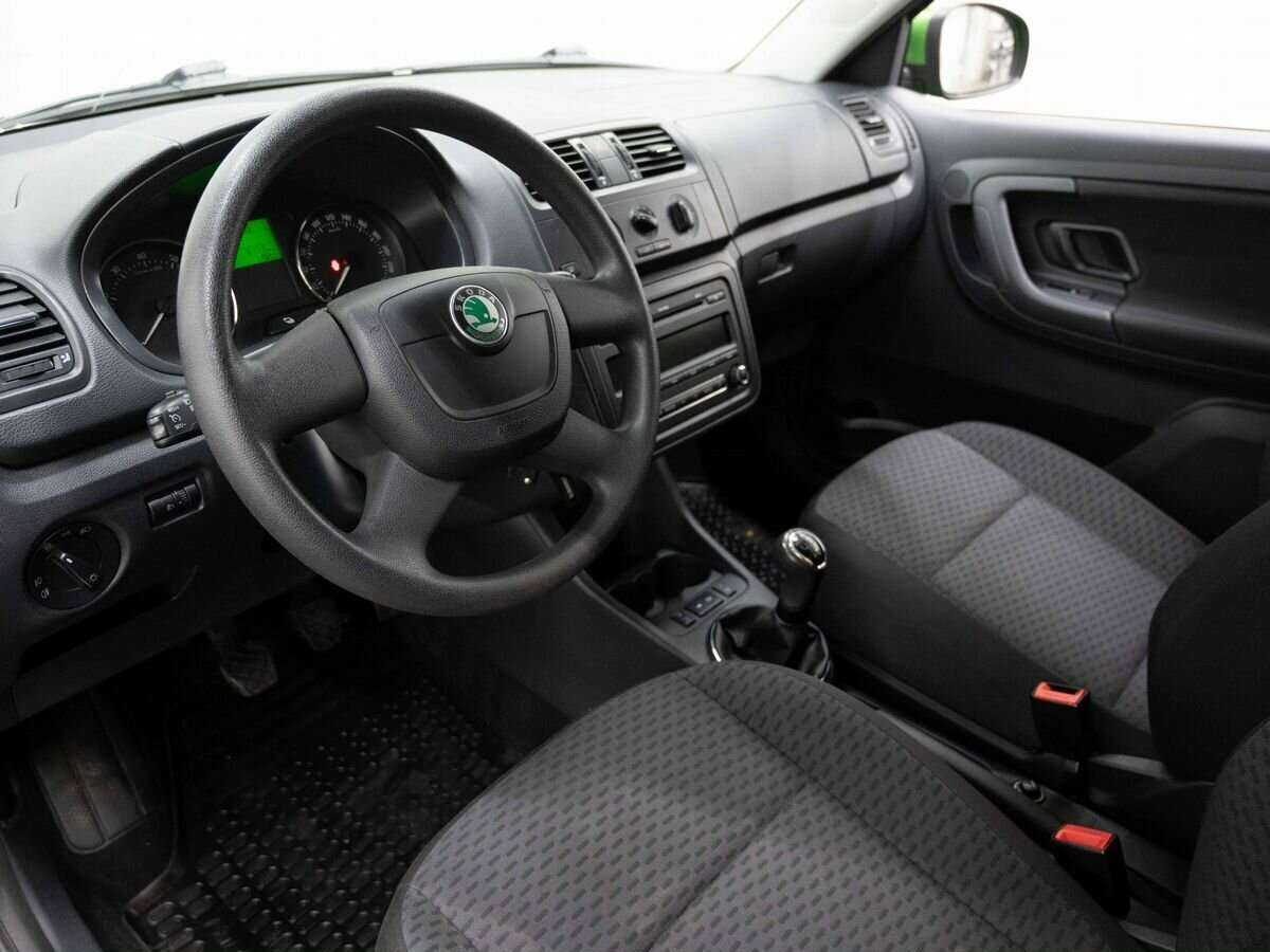 Skoda Fabia с пробегом — 2012 год. Фото: #6