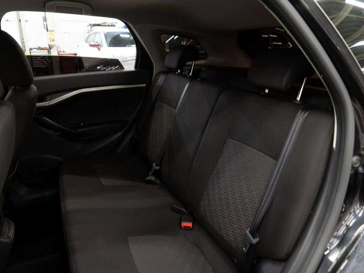 Lada (ВАЗ) Vesta с пробегом — 2020 год. Фото: #6