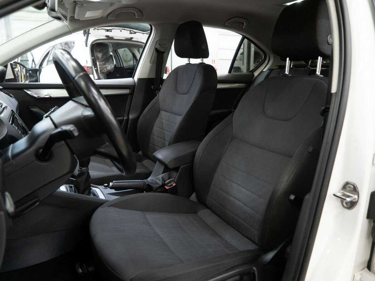 Skoda Octavia с пробегом — 2014 год. Фото: #3