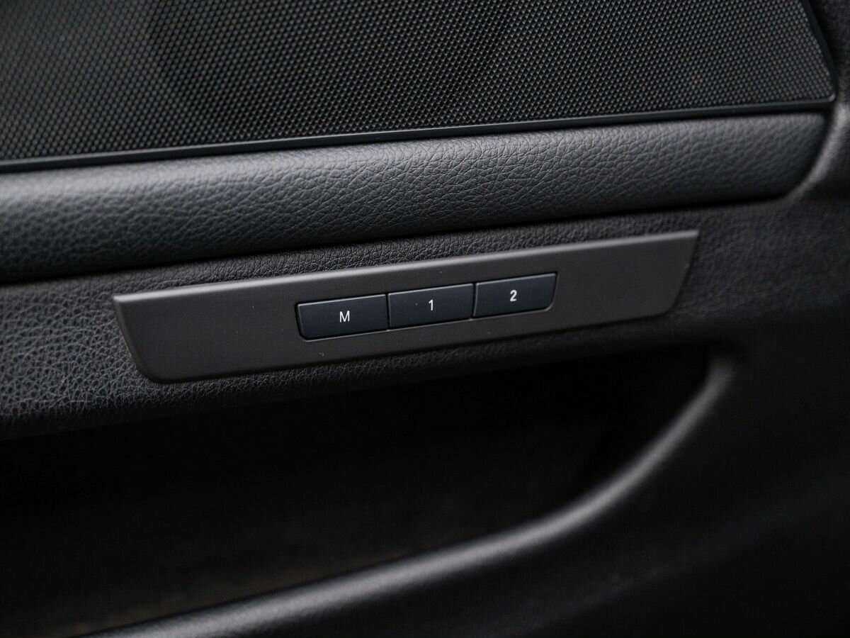 BMW 5 серии с пробегом — 2014 год. Фото: #12